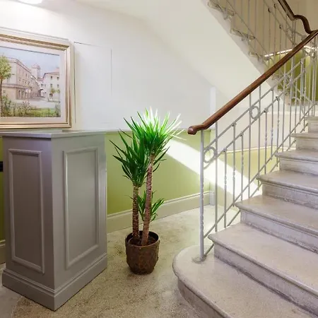 Palazzo Fontana 4*